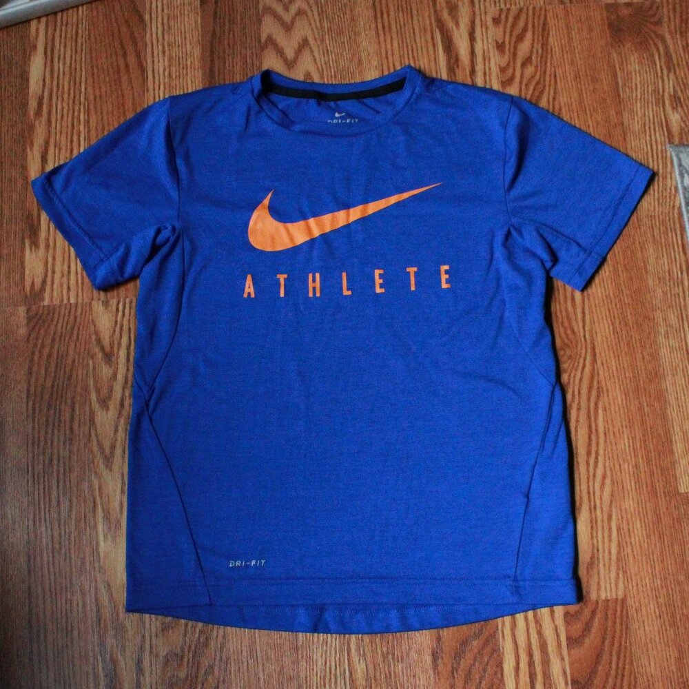 Nike Dri-Fit Logo Graphic Tee